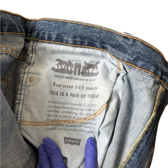 LEVI MEN'S BIG & TALL 550 RELAXED FIT JEANS  46 X 34 - Picture 5 of 10